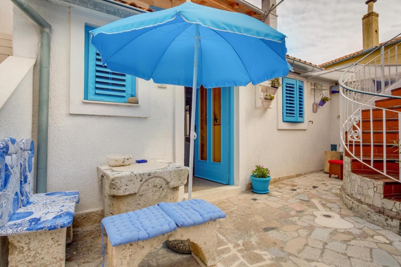 Apartments Kastel Veli Lošinj Exteriör bild